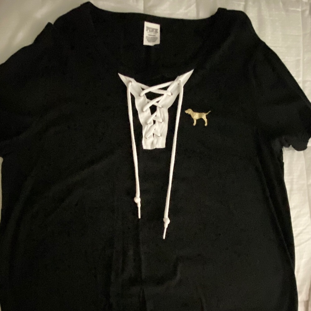 Victoria’s Secret PINK t-shirt
